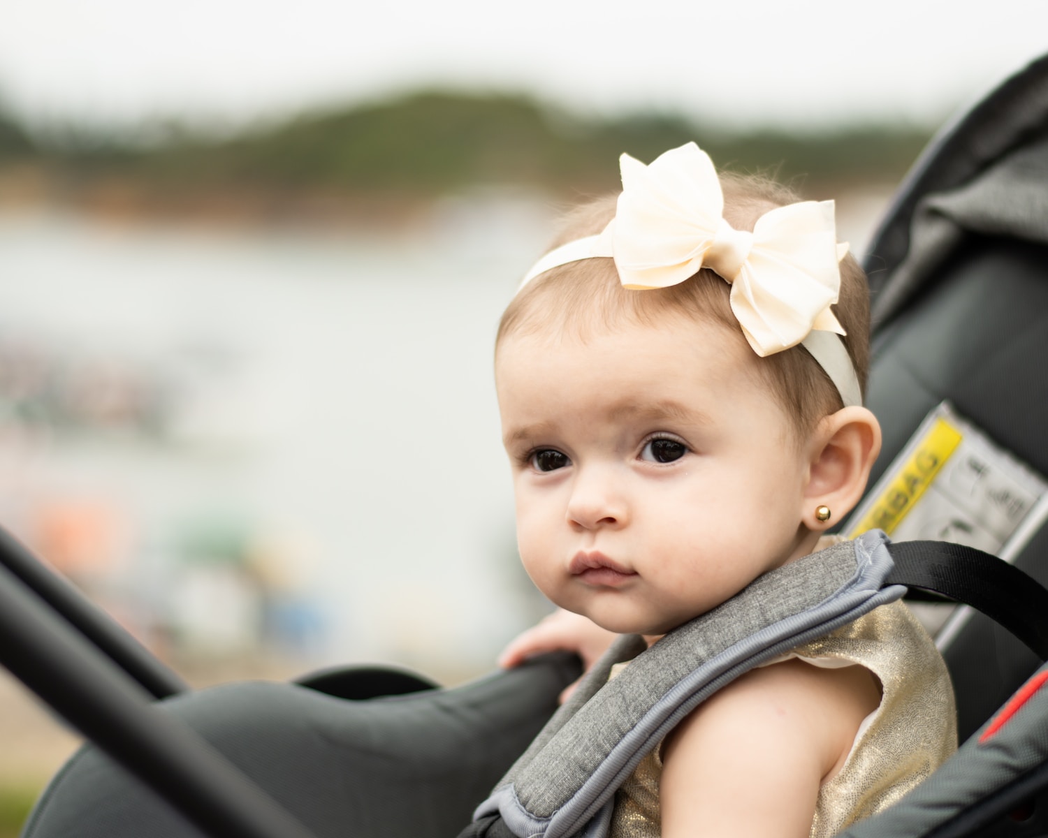 when can baby face forward in car seat