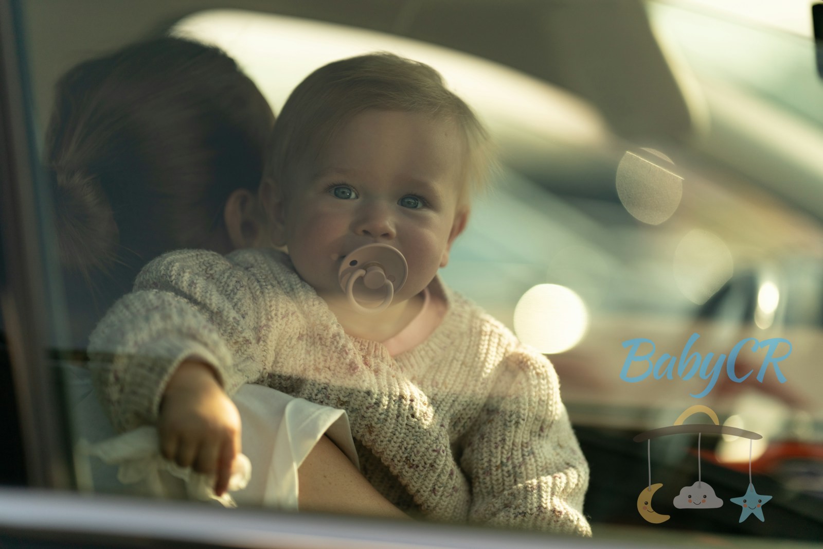 Can You Feed Baby in Car Seat