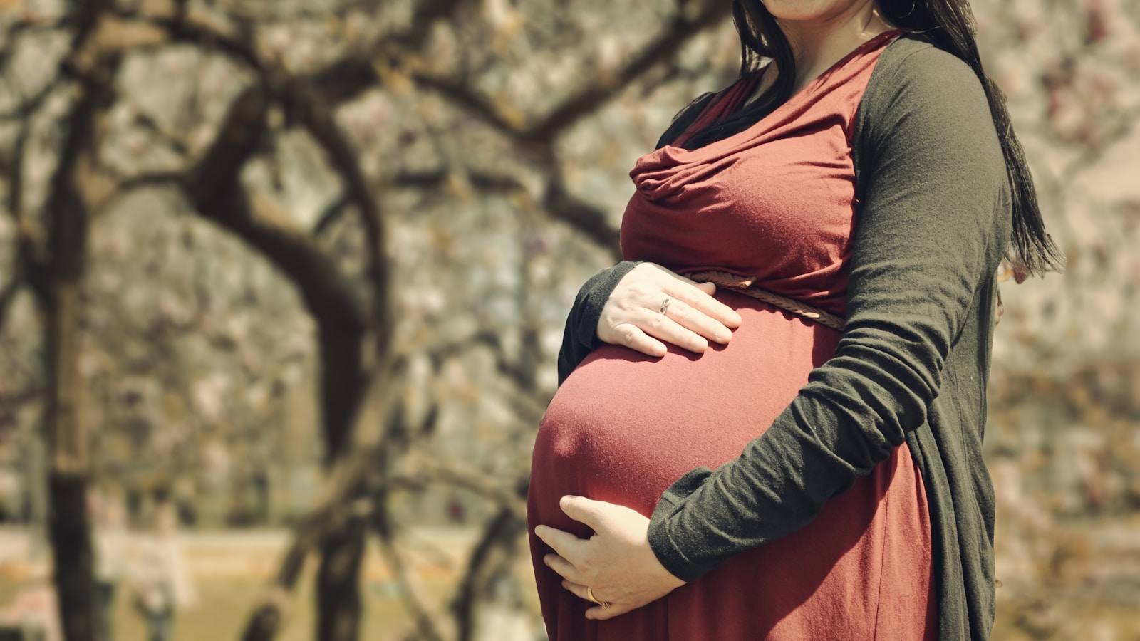 Can Too Many Tums Hurt the Baby During Pregnancy